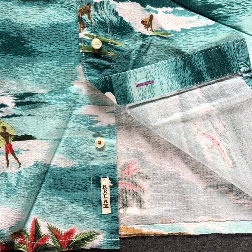 Tommy Bahama Island Hawaiian Shirt (modern fit) size M - Picture 4 of 7